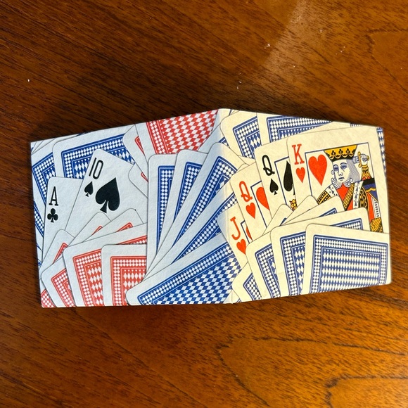 •NEVER USED• 100% Recyclable & Durable Mighty Wallet with Playing Cards Design - Picture 4 of 14